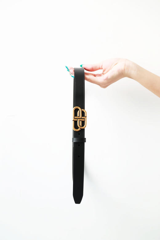 就很好看哇，复古鎏金呢。法式优雅气质黑金古铜牛皮腰带C070558 商品图4