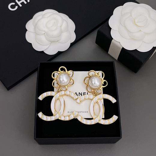 香奈儿花珠吊竖条纹c耳夹（XTY） 商品图0