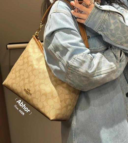 蔻驰  Laural腋下包  单肩包 （SS） 商品图9