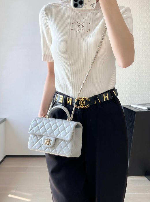 香奈儿  25P 新色 𝖢𝖥大𝖬𝗂𝗇𝗂手提包淡灰（LZ） 商品图5