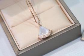 宝格丽 diva's dream 玫瑰金白贝母/红色小号扇子项链（XTY）