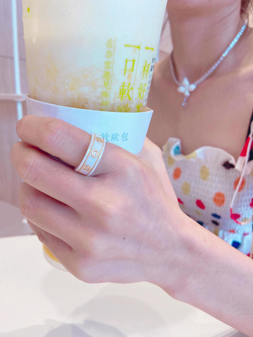 古驰 黑自古奇陶瓷金花纹戒指 情侣款（XTY） 商品图6