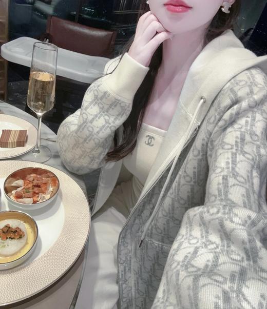 迪奥 提花连帽双面穿拉链开衫 老花控必收（SS） 商品图3