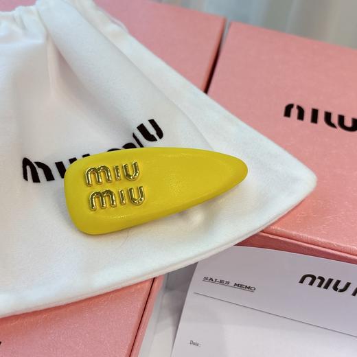 谁还没有个miumiu发夹！我真的会心痛的！ 戴上简直就是小甜心～巨巨巨好看好甜（CO） 羊皮款 商品图6