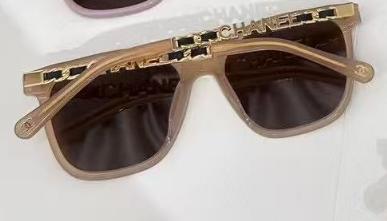 香奈儿 新款墨镜 字母镂空链条包皮镜腿  CH0778（JH） 商品图10