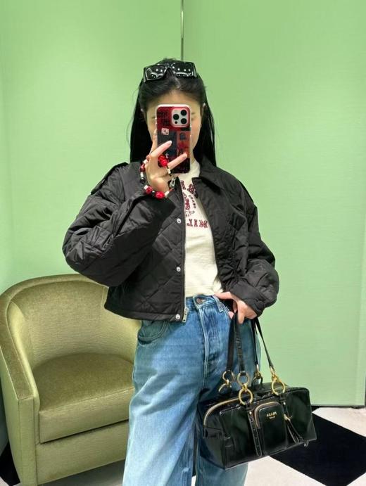 普拉达  2025新款油腊皮手拿包 大号（MM） 商品图8