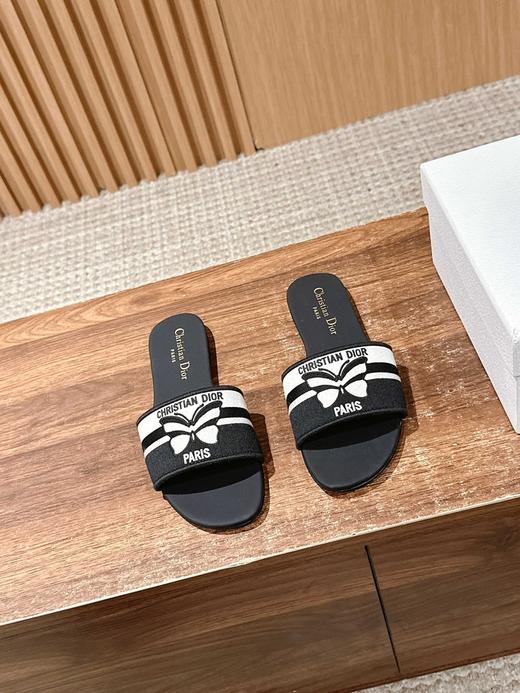 DIOR 迪奥春夏新款升级刺绣拖鞋（DBG） 商品图6