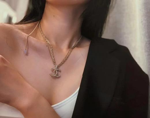 香奈儿 21春夏新款浅金色双层浮雕两用项链（XK） 商品图4