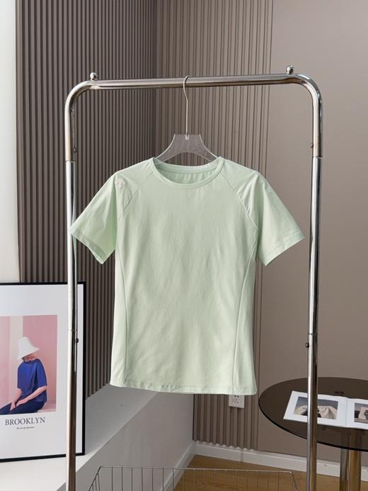 点此购买 迪桑特夏季女士短袖T恤 ly 323743 商品图2