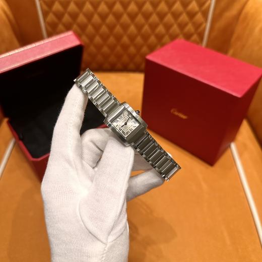 卡地亚 法国坦克系列WSTA0065 这款全新演绎的手表，不管是镶钻小号表款还是不带钻的表款，各有其独特之处(ZT*SH) 商品图0