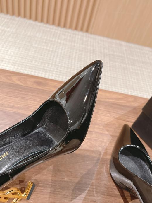 圣罗兰 经典系列字母金属跟漆皮高跟鞋（DBG） 商品图7