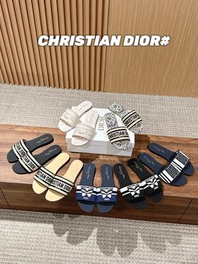 DIOR 迪奥春夏新款升级刺绣拖鞋（DBG）
