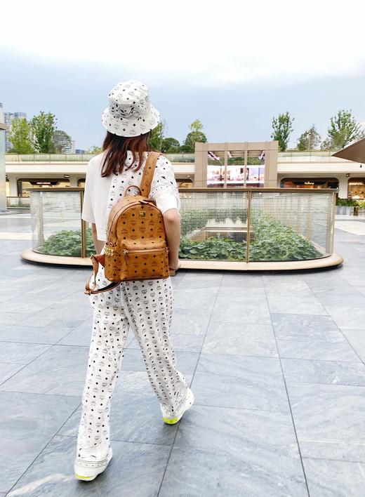 MCM 铆钉双肩包（MM） 商品图4