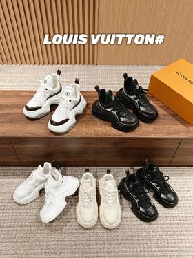 驴家 Cruise Archlight 2.0厚底老爹鞋，充满未来感和科技感的设计（DBG）