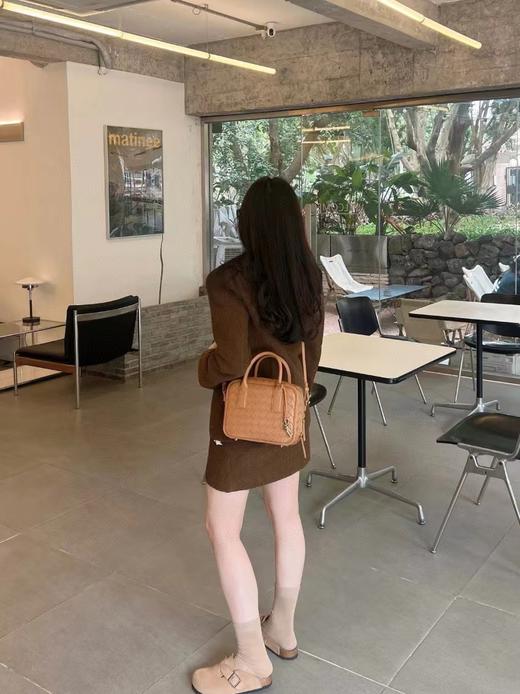 BV 小方盒子包（MM） 商品图4