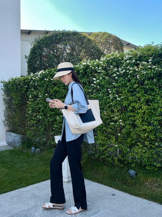 爱马仕 爱马仕经典款H拖鞋  经典“H'”镂空鞋面 （DBG） 商品图3