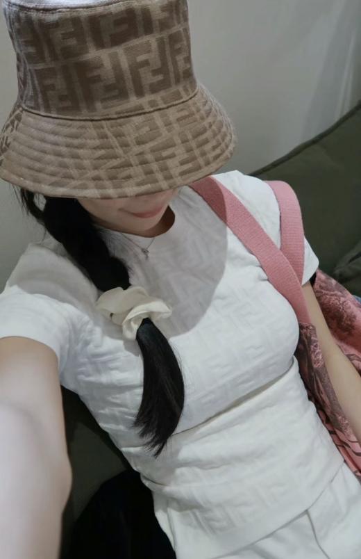 芬迪 春夏新款缎面面料双F老花渔夫帽（CO） 商品图2