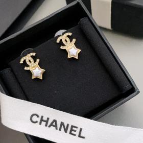 CHANEL香奈儿小星耳钉(XTY)
