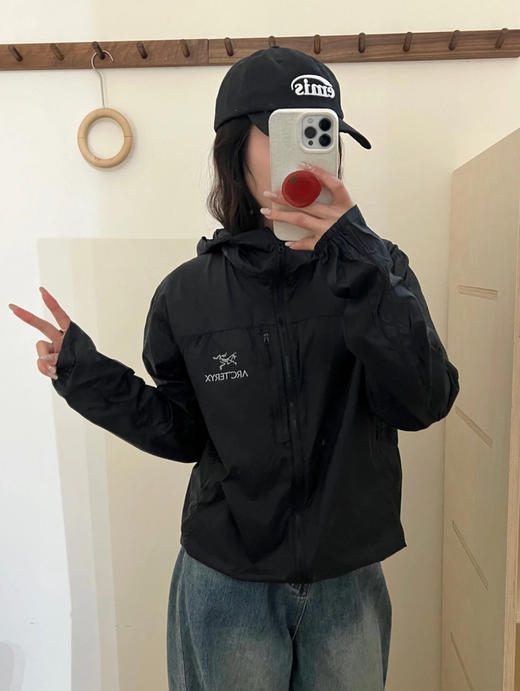 始祖鸟 Squamish 连帽皮肤衣男女同款（SS） 商品图6