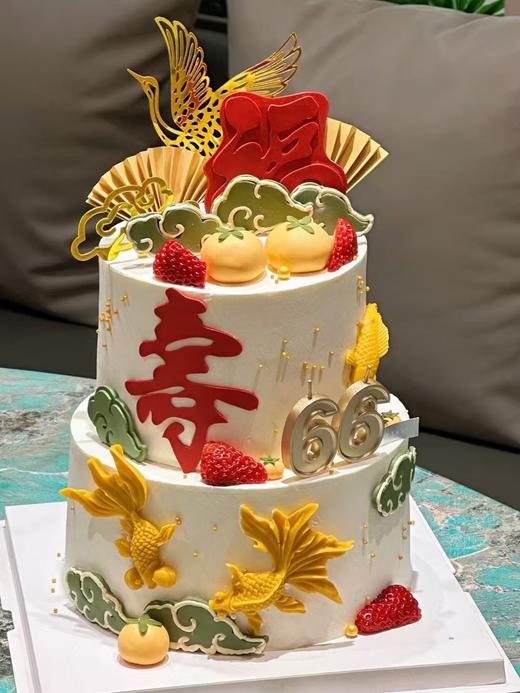 祝寿双层蛋糕（提前24小时预定/含有翻糖配件） 商品图0