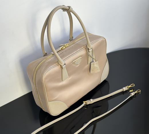 普拉达 24款1978尼龙拼皮保龄球手袋！这一季将复古进行到底，刘雯大表姐同款(MM) 商品图2