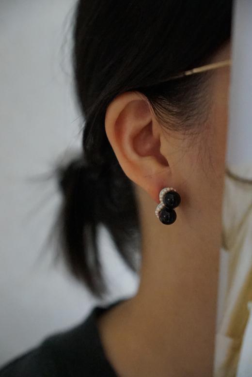 tamas 黑色圆珠耳钉 商品图1