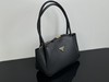 普拉达 今年的最新款单肩包 拿到两个色 绝对原厂的东西（MM） 商品缩略图2