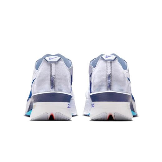 NIKE耐克 男跑步鞋 HF6414-001 商品图4