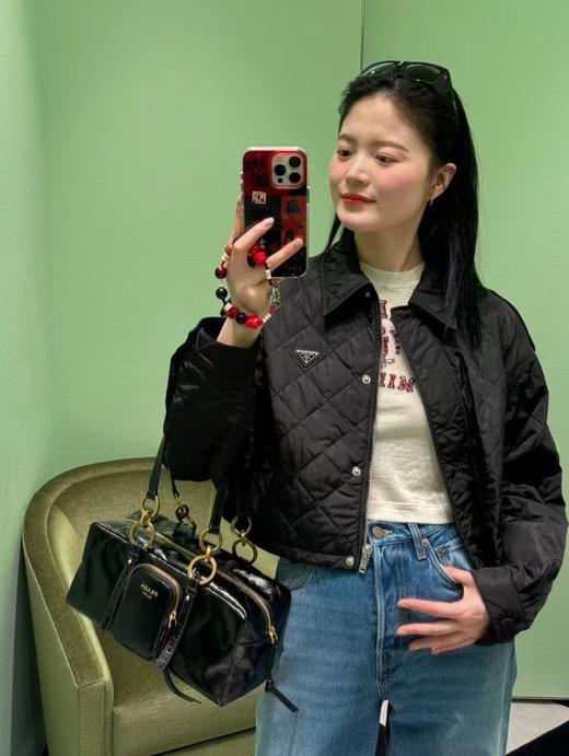 普拉达  2025新款油腊皮手拿包 大号（MM） 商品图3