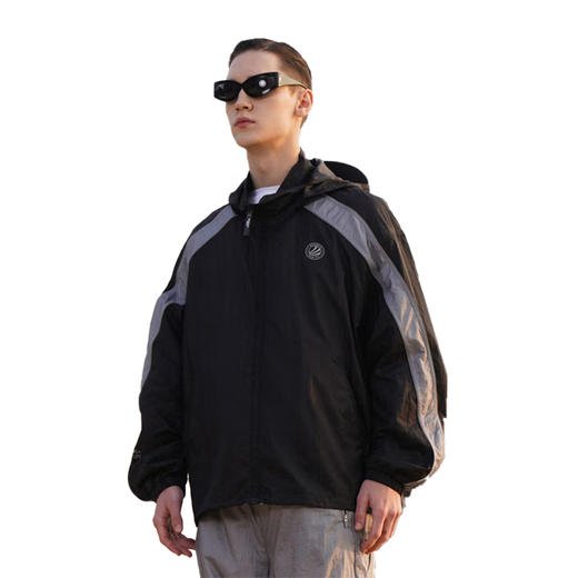 波司登 男防晒外套 B30523741 商品图4