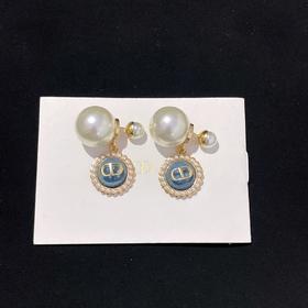 迪奥 琉璃珠双珠耳钉（XTY）