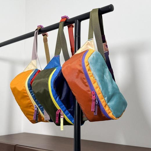 多巴胺胸包！斜挎包户外运动徒步登山轻量腰包3L男女防水骑行腰带包！ 商品图0