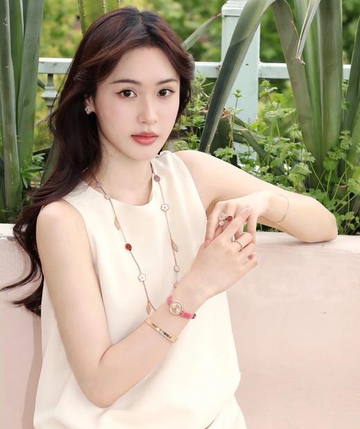 梵克雅宝  Lucky Spring系列梅花耳环 手链 项链 （XTY） 商品图11