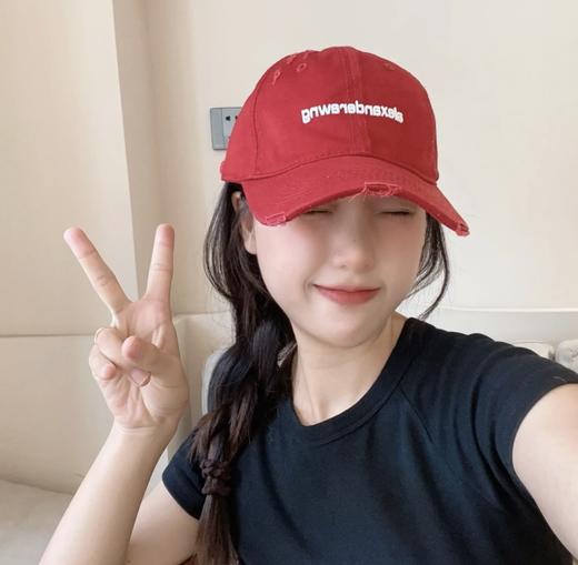 亚历山大王  新款破洞棒球帽纯棉面料  （CO） 商品图3