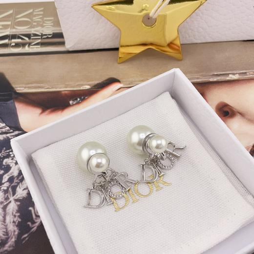 DIOR迪奥 字母标识 珍珠 水钻 耳环 （XTY） 商品图2