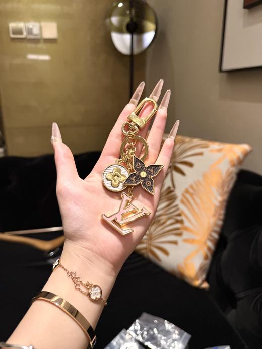 驴家 Spring Street 包饰与钥匙扣选用 Monogram 帆布与金属件等多元材质（XTY） 商品图2