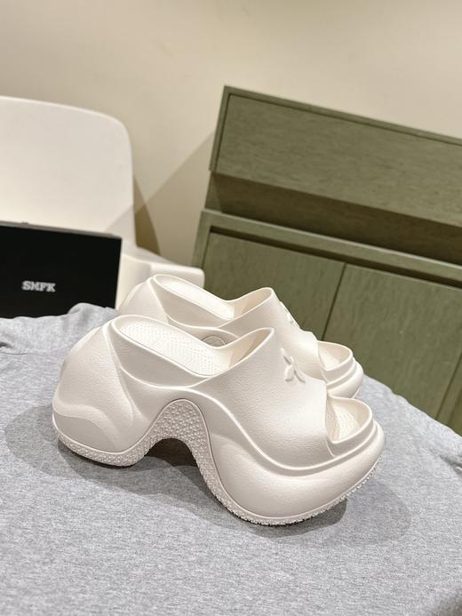 SMFK 2024ss  夏季最新火爆厚底拖鞋  （DBG） 商品图9
