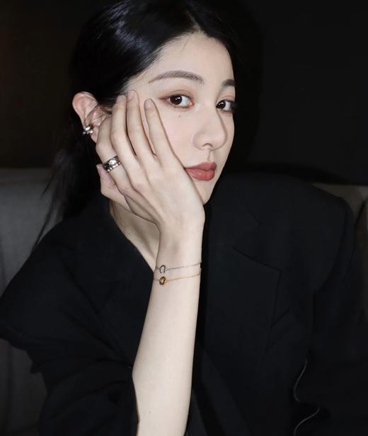 香奈儿  新款菱格手链 水晶款 镂空款 （XTY） 商品图7