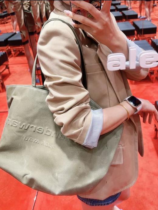 亚历山大王 品牌徽标系带闭合 棉托特包Tote包购物袋手提单肩包 (MM) 商品图11