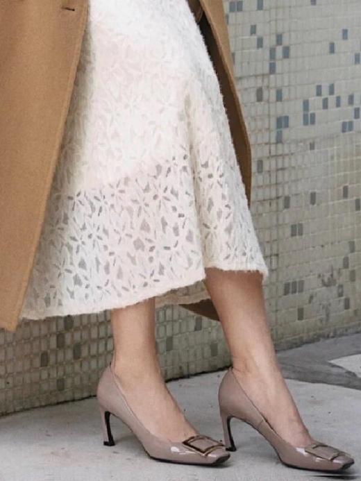 RV 经典款漆皮方扣单鞋7.5cm（SS） 商品图10