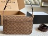 COACH蔻驰 Brynn 23 品牌徽标推锁开合 人造革拼牛剖层革 斜挎单肩包 中号 女款 棕黄色拼棕色（CB） 商品缩略图3