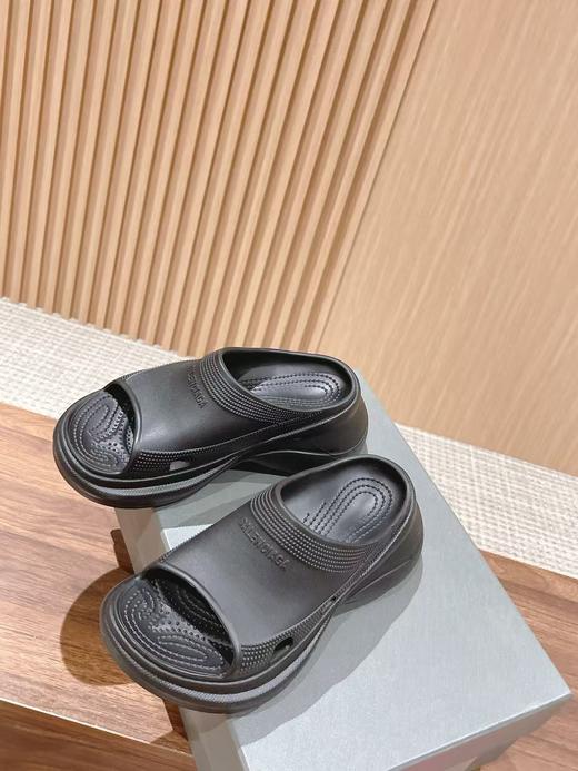 Crocs x  Balenciaga巴黎世家 套脚圆头 防臭一字拖鞋 白色（DBG） 商品图6