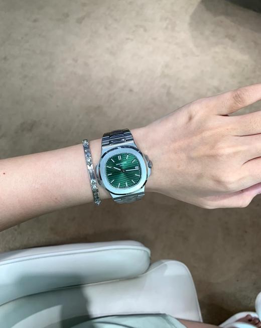 百达翡丽 运动优雅系列5711/1A-001  采用原版324 S C机芯（ZT*SH） 商品图12