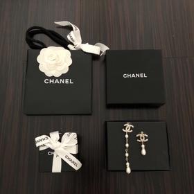 香奈儿 左右款耳钉 特别推荐 很有设计感，一长一短（XTY）