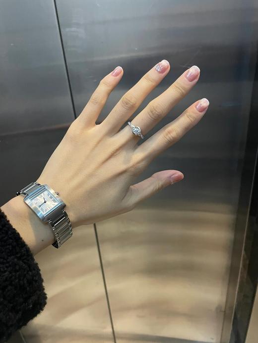 卡地亚 法国坦克系列WSTA0065 这款全新演绎的手表，不管是镶钻小号表款还是不带钻的表款，各有其独特之处(ZT*SH) 商品图8