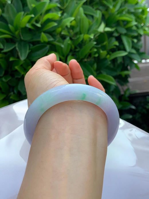 620413，59圈口，细糯化春彩正圈平安镯，紫底飘阳绿花，细腻有水 商品图5