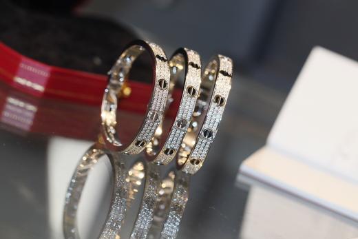 卡地亚  黑陶瓷满天星宽版手镯    （XTY） 商品图0