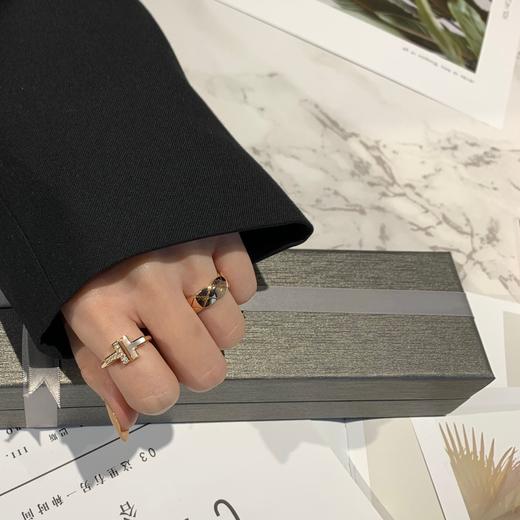 蒂芙尼   重磅推荐的T系列，双T戒指贝母款 （XTY） 商品图3