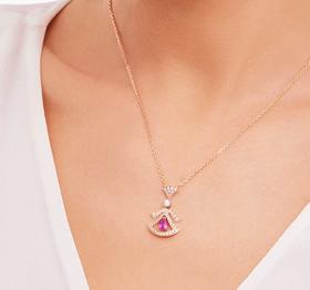 宝格丽 中间钻红扇形裙子项链，嵌禳一颗中央明亮式红锆石和明亮式切割，以及钻石（XTY）