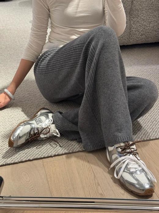 新配色网面情侣款！MIUMIU/NB530联名25ss运动鞋，牛皮搭配网面时髦复古好看到极致（DBG） 商品图2